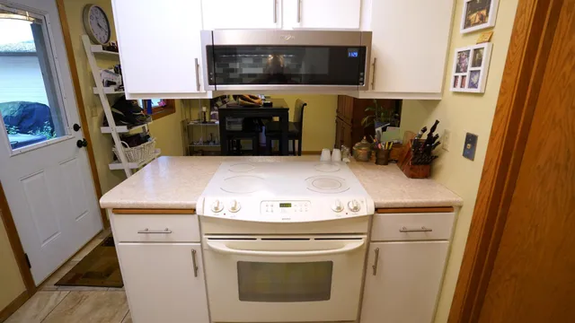 $320,000 | 301 Selby Avenue, St. Paul, MN 55102