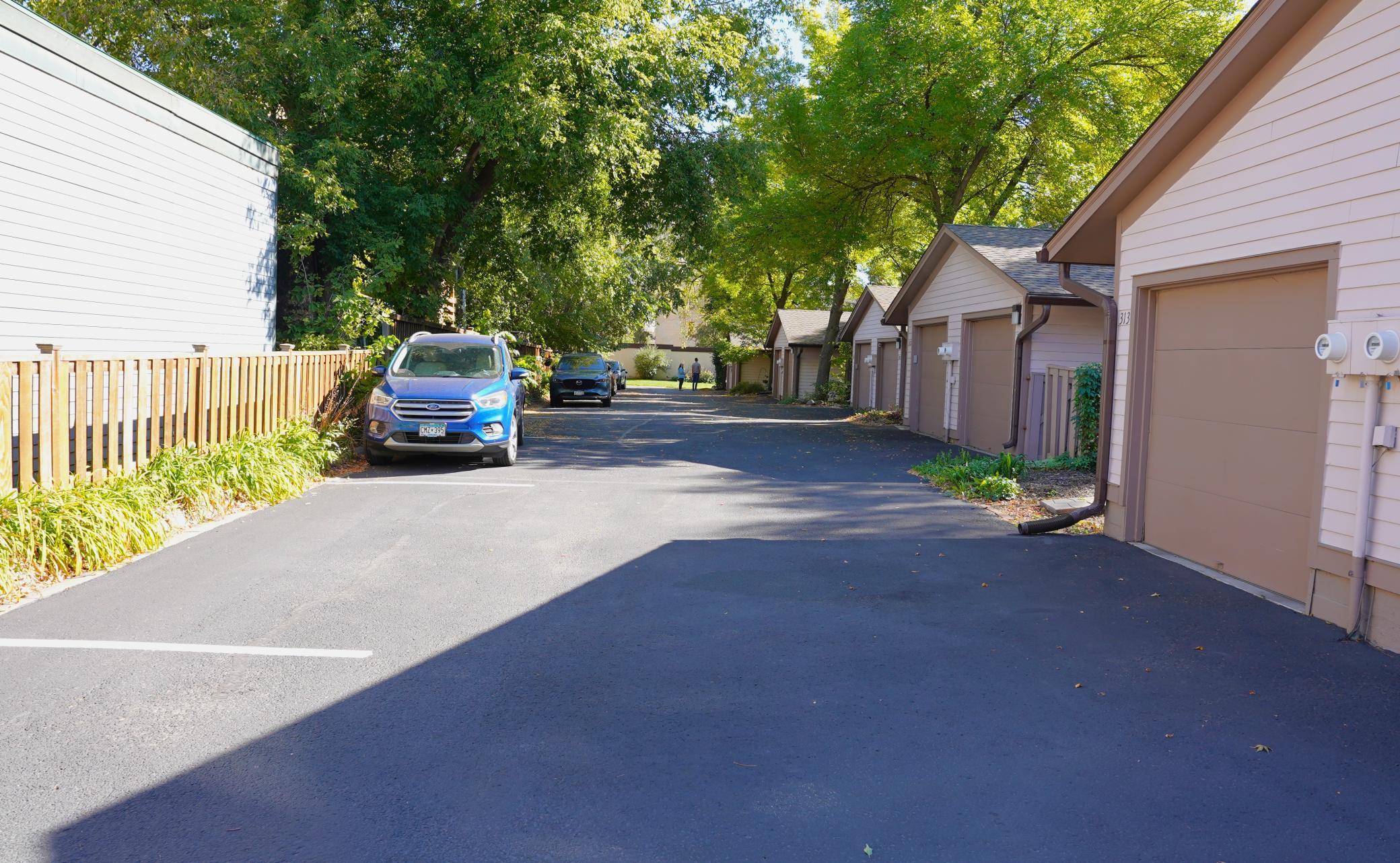 301 Selby Avenue St. Paul, MN 55102 - Photo 21 of 27