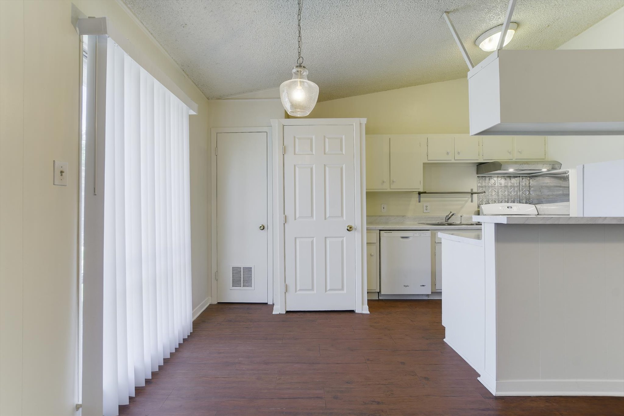 612 West 51st Street, Unit 103 Austin, TX 78751 - Photo 5 of 10