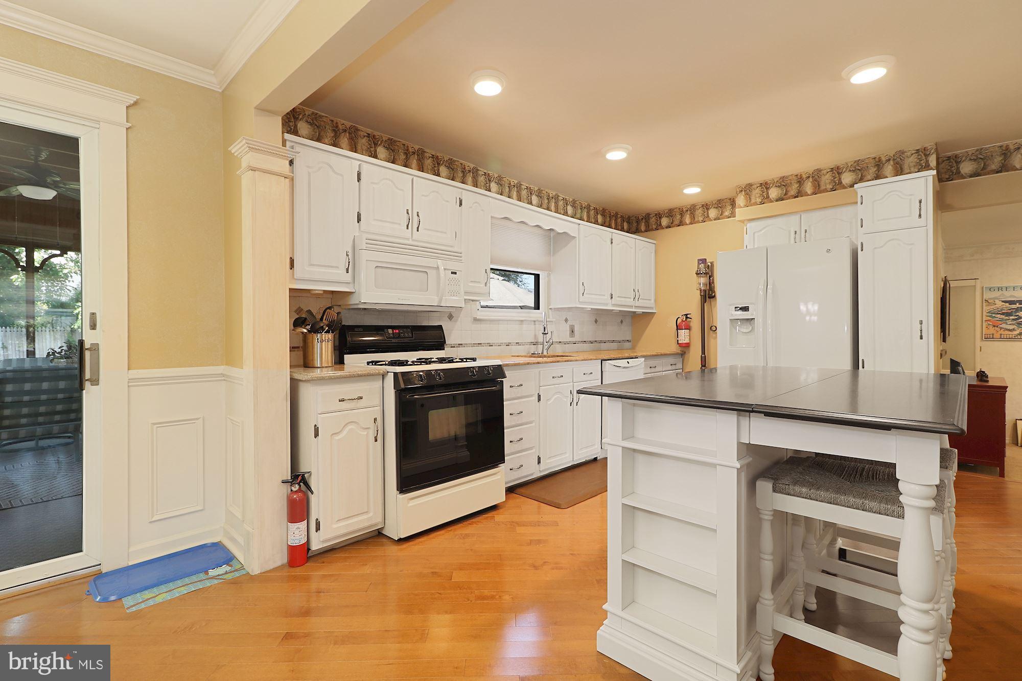 6 Constitution Road Clementon, NJ 08021 - Photo 5 of 29