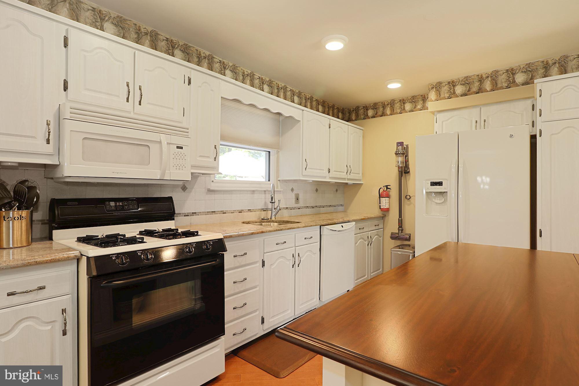 6 Constitution Road Clementon, NJ 08021 - Photo 8 of 29