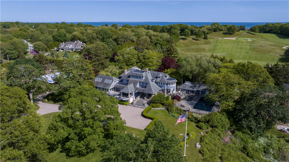 121 Avondale Road Westerly, RI 02891 - Photo 15 of 49