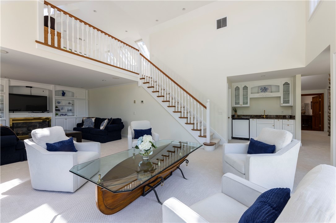 121 Avondale Road Westerly, RI 02891 - Photo 33 of 49