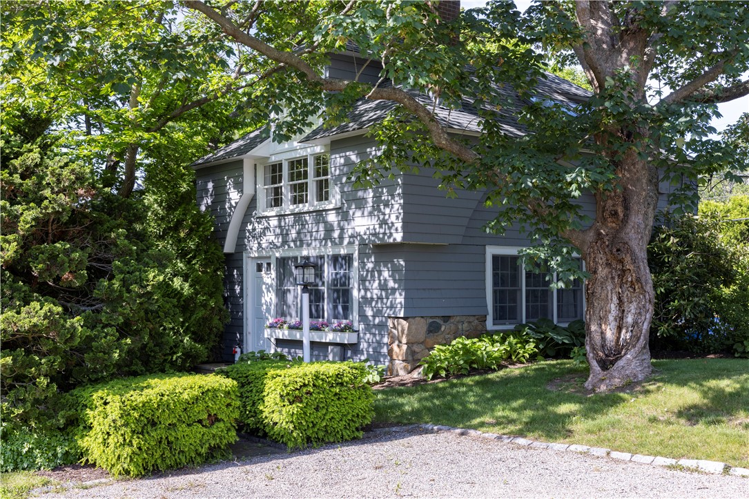 121 Avondale Road Westerly, RI 02891 - Photo 44 of 49 GUEST HOUSE