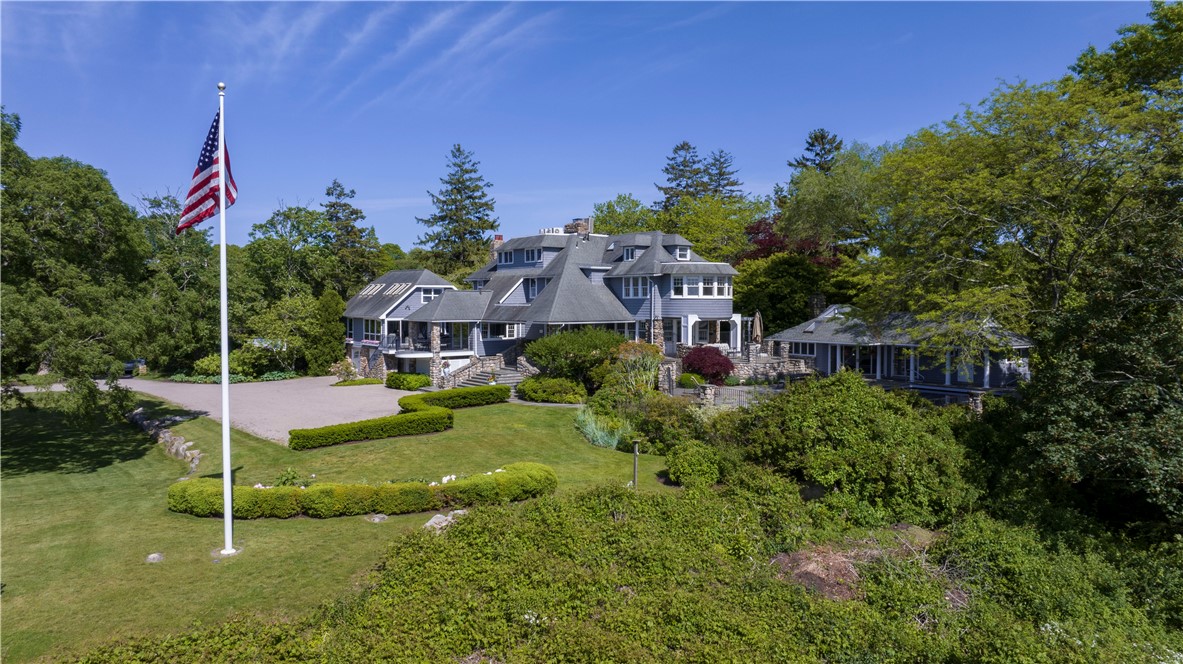 121 Avondale Road Westerly, RI 02891 - Photo 10 of 49