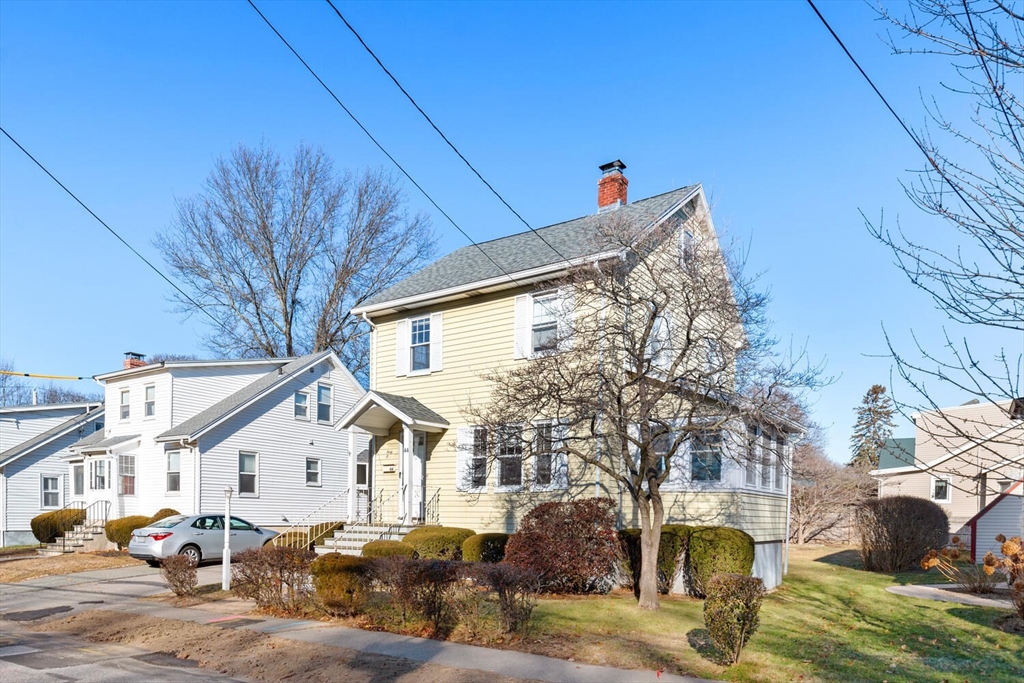 44 Howe Street Milton, MA 02186 - Photo 3 of 39 Gallery Image 3