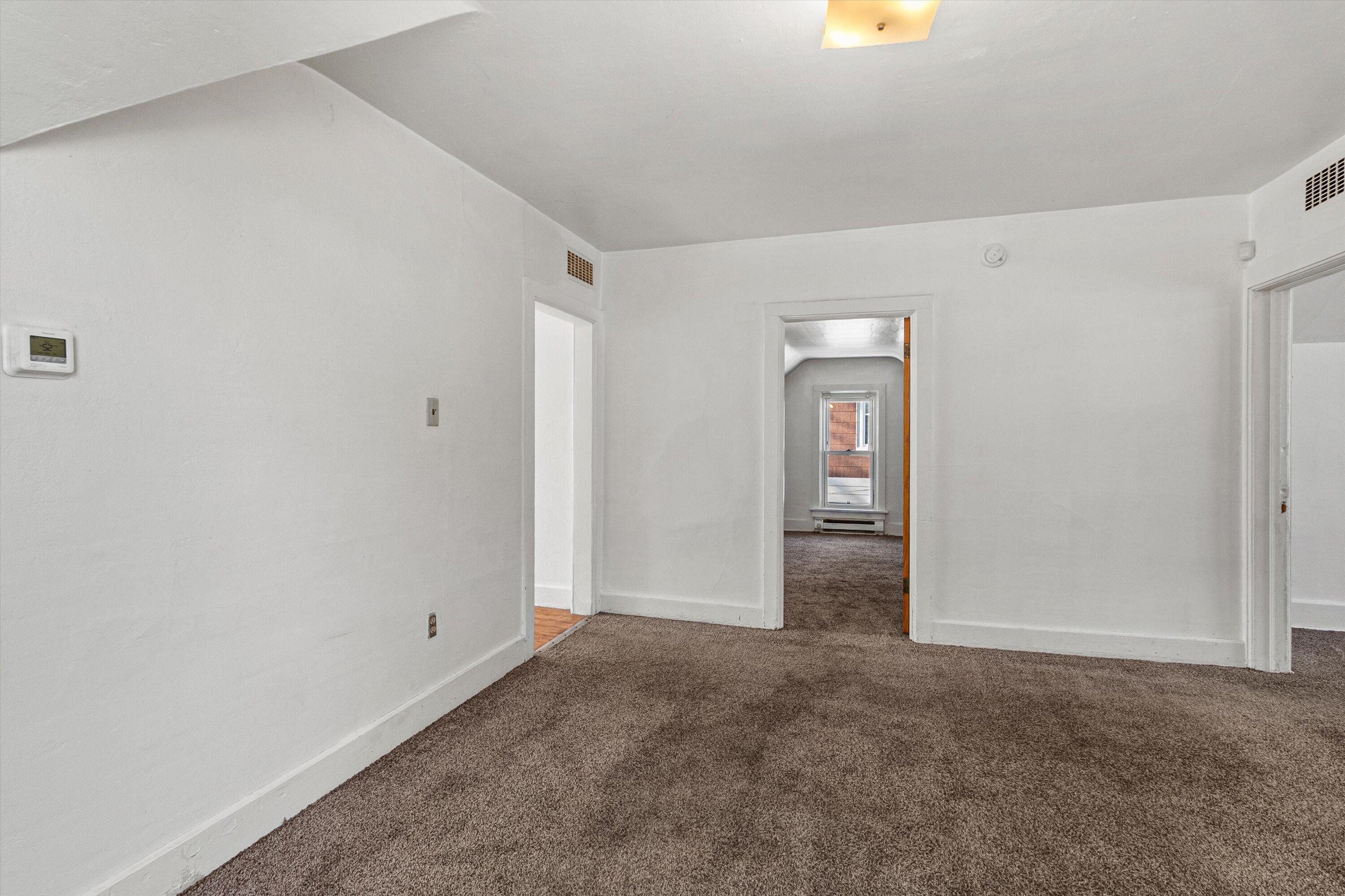 823 Yout Street Racine, WI 53402 - Photo 15 of 41 upper unit