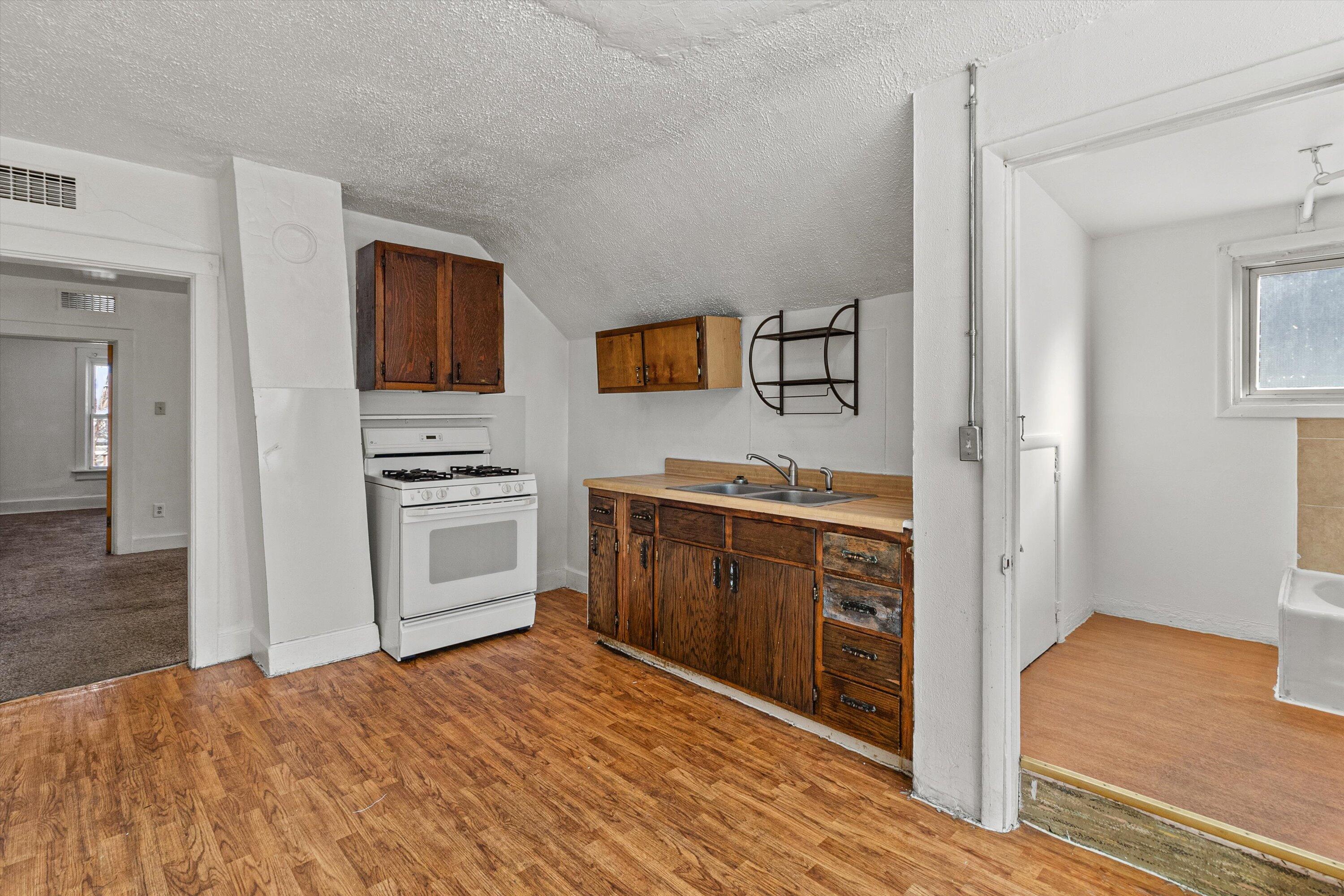 823 Yout Street Racine, WI 53402 - Photo 7 of 41 upper unit -- fridge has since been added