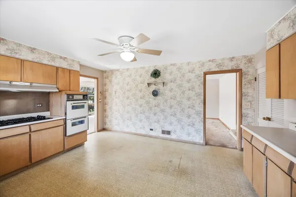 $424,900 | 10406 Preston Street, Westchester, IL 60154