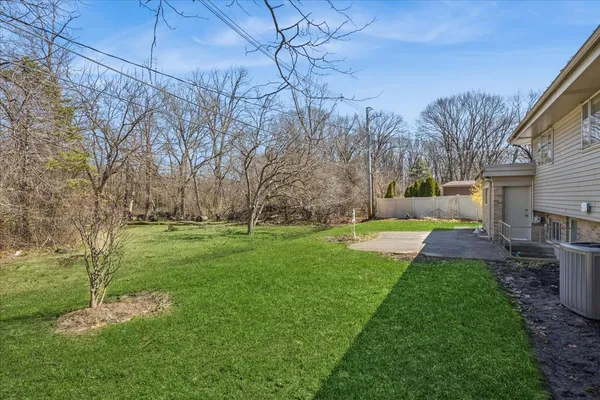 $424,900 | 10406 Preston Street, Westchester, IL 60154