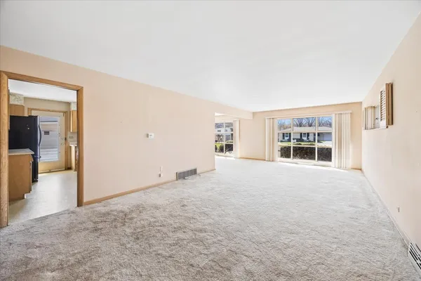 $424,900 | 10406 Preston Street, Westchester, IL 60154