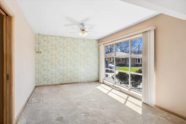 $424,900 | 10406 Preston Street, Westchester, IL 60154