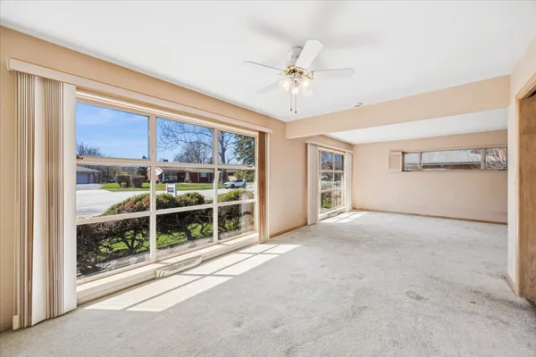 $424,900 | 10406 Preston Street, Westchester, IL 60154