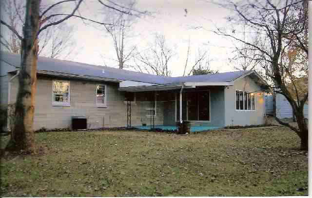 3404 Bruceville Road Vincennes, IN 47591 - Photo 2 of 7 Gallery Image 2