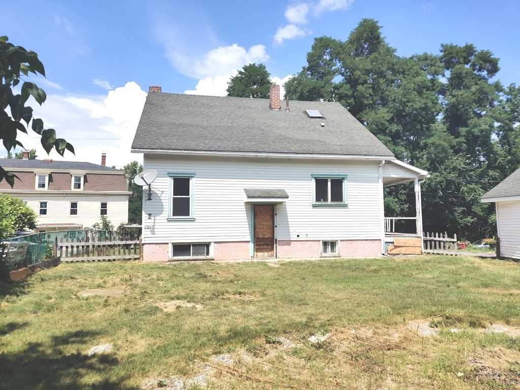 5 Ross Avenue Ware, MA 01082 - Photo 5 of 22