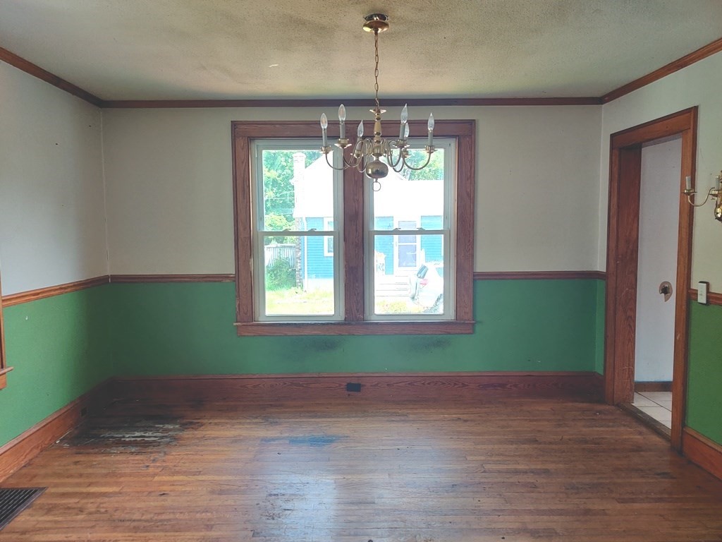 5 Ross Avenue Ware, MA 01082 - Photo 8 of 22