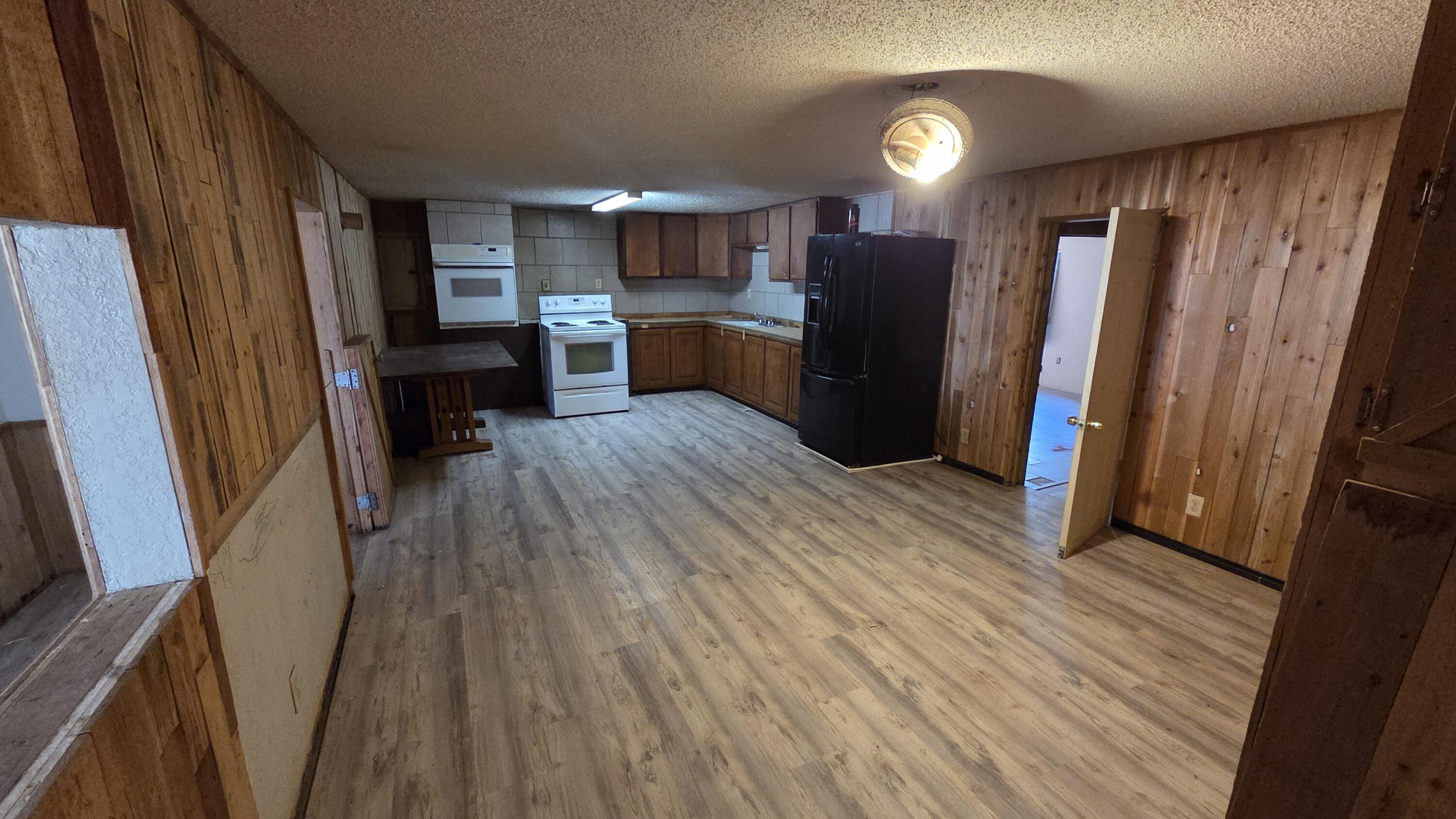 2814 County Road 7650 Lubbock, TX 79423 - Photo 11 of 39 20260503_164001