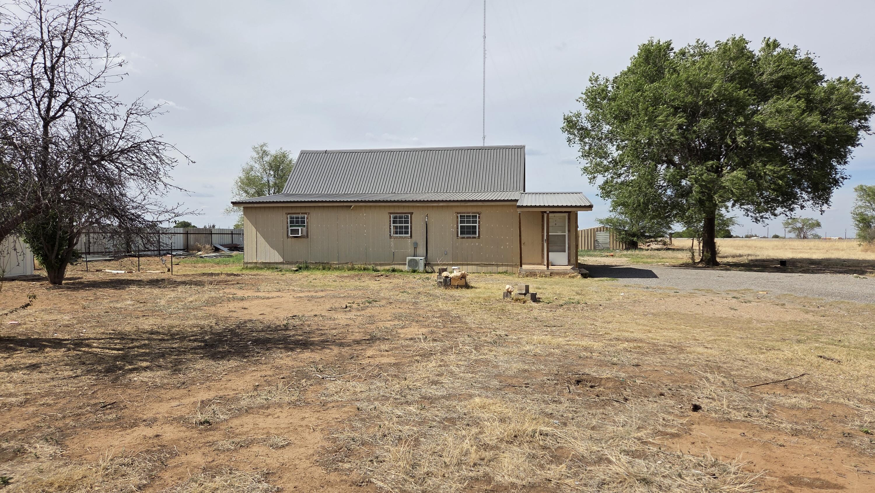 2814 County Road 7650 Lubbock, TX 79423 - Photo 3 of 39 20260503_163548