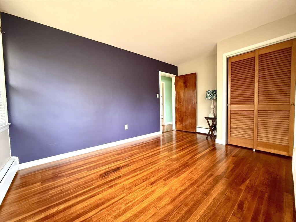 14 Governors Street Worcester, MA 01606 - Photo 5 of 8