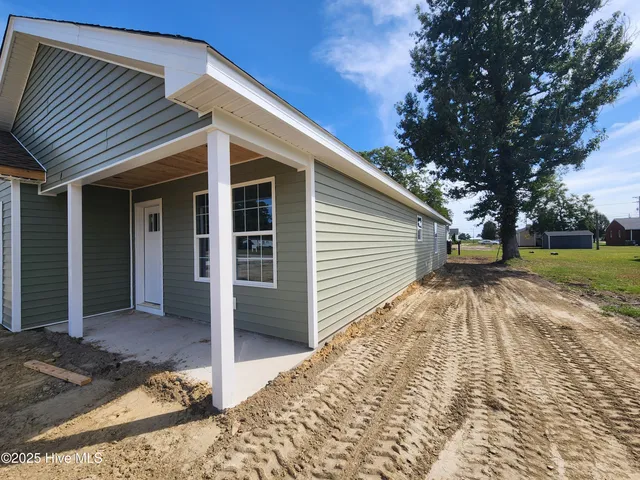 $289,900 | 204 King Avenue, Hertford, NC 27944