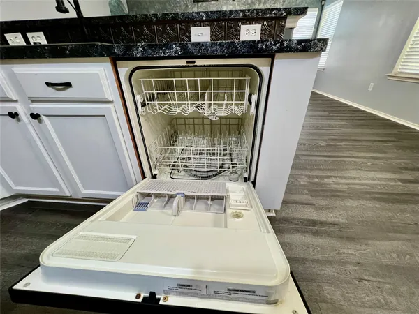 $2,100 | 3210 Blue Bonnet Drive, Texas City, TX 77591