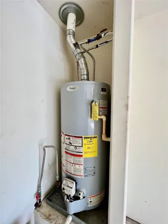 $2,100 | 3210 Blue Bonnet Drive, Texas City, TX 77591