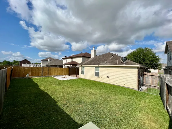 $2,100 | 3210 Blue Bonnet Drive, Texas City, TX 77591