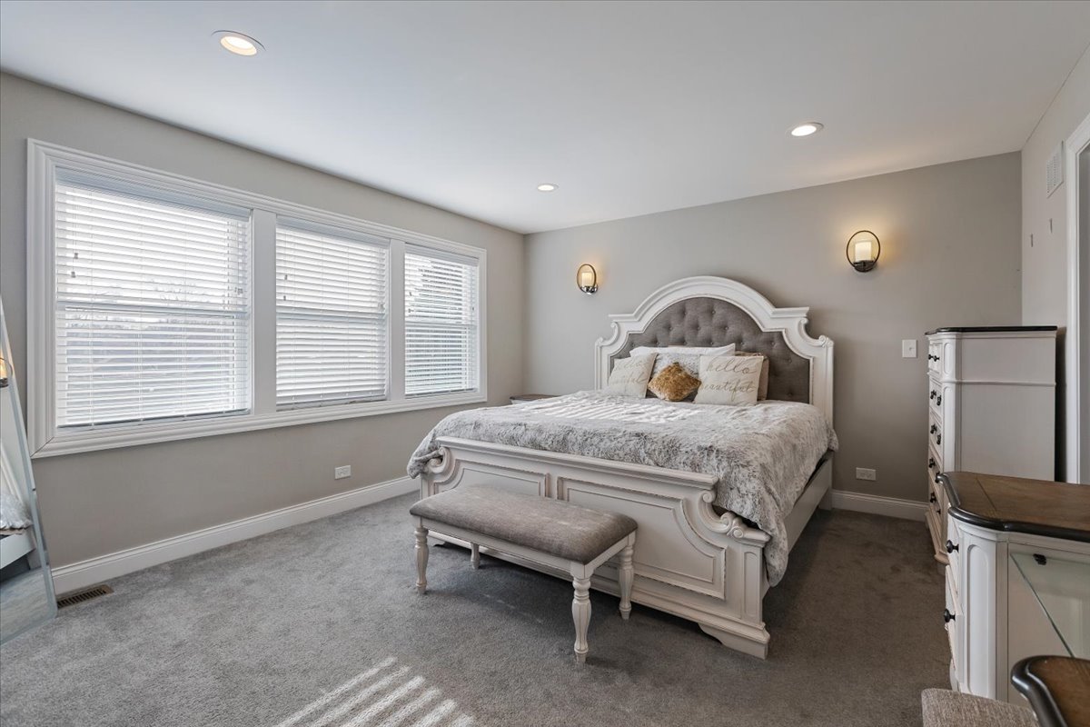 9124 South Bell Avenue Chicago, IL 60643 - Photo 17 of 35 a bedroom with a bed and a window