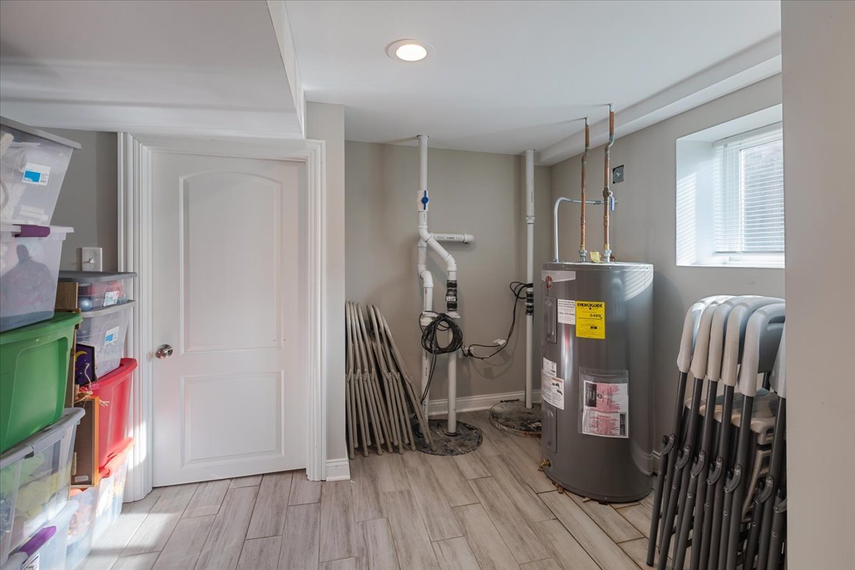 9124 South Bell Avenue Chicago, IL 60643 - Photo 33 of 35 a view of a room with gym equipment