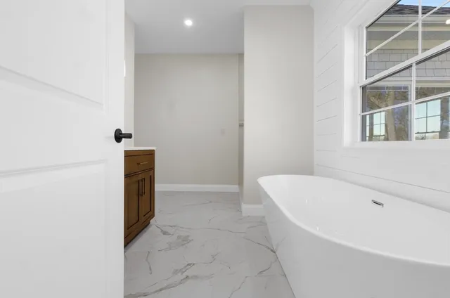 $2,250,000 | 212 Rockland Street, Dartmouth, MA 02748