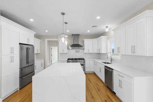 $2,250,000 | 212 Rockland Street, Dartmouth, MA 02748