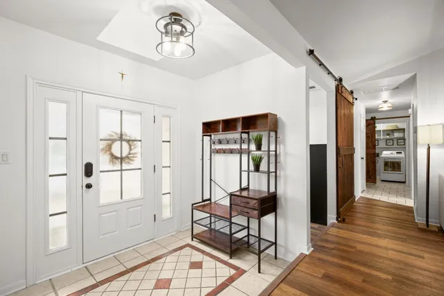 $550,000 | 305 East Tanglewood Drive, New Braunfels, TX 78130