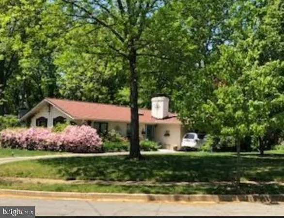 $1,600 | 2313 North Tracy Street, Alexandria, VA 22311