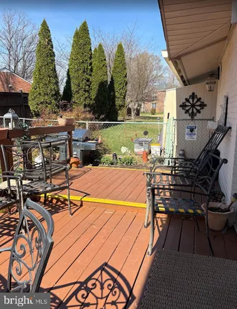 $1,600 | 2313 North Tracy Street, Alexandria, VA 22311