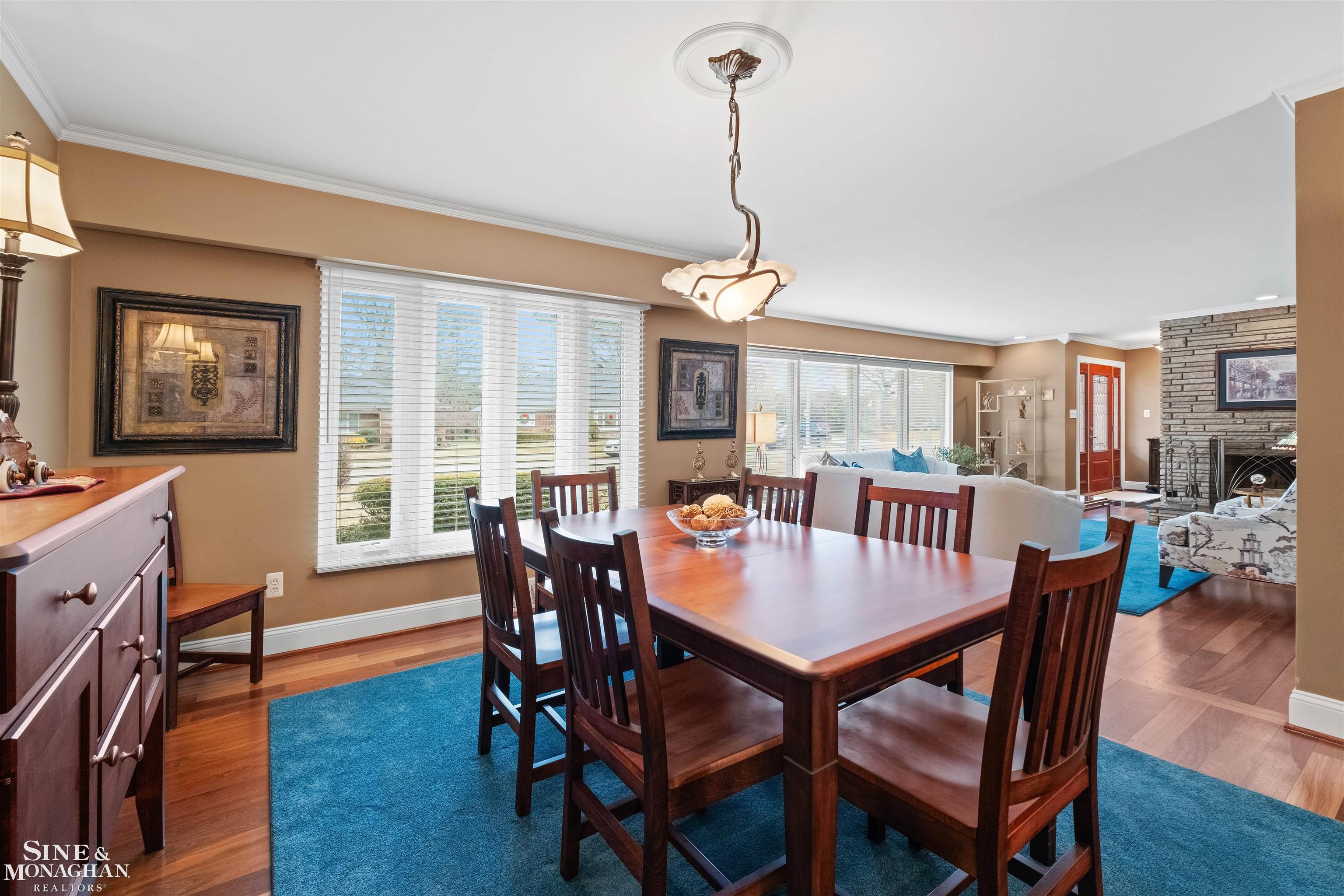 991 South Renaud Road Grosse Pointe, MI 48236 - Photo 9 of 55 50197584-74f152bd-c4b7-40fa-91d3-68fe062257e7.JPG
