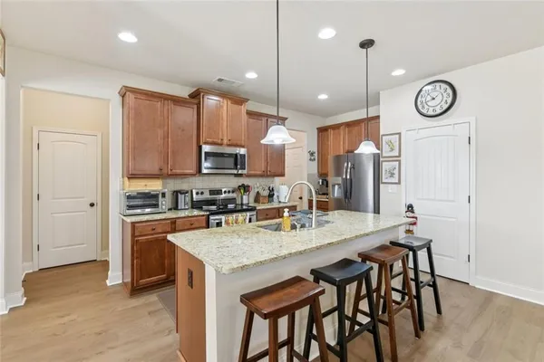 $350,000 | 2002 Bridgewater Pass, Hampton, GA 30228