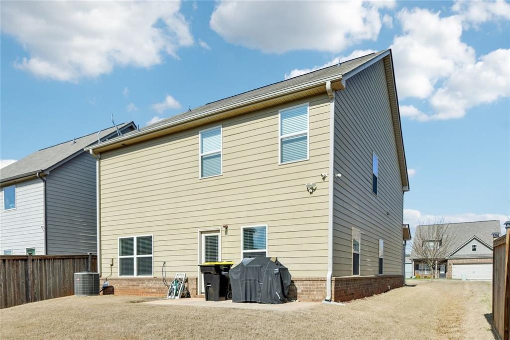 2002 Bridgewater Pass Hampton, GA 30228 - Photo 32 of 35