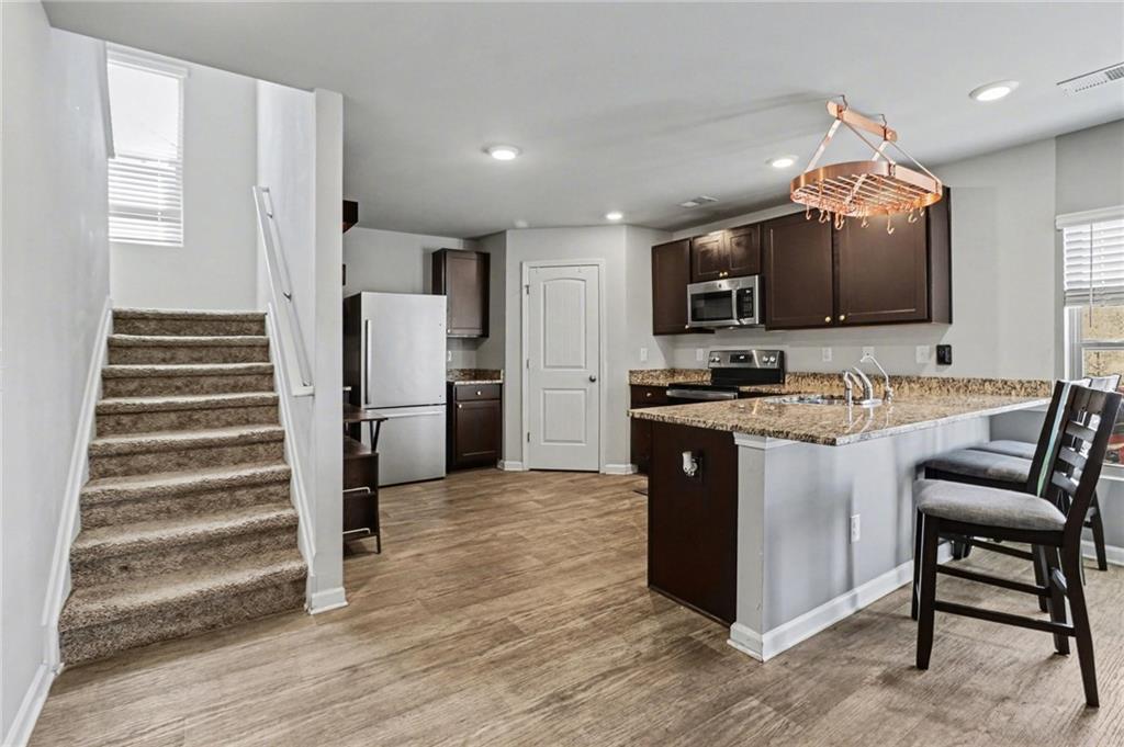 411 Toronto Circle Hampton, GA 30228 - Photo 9 of 29