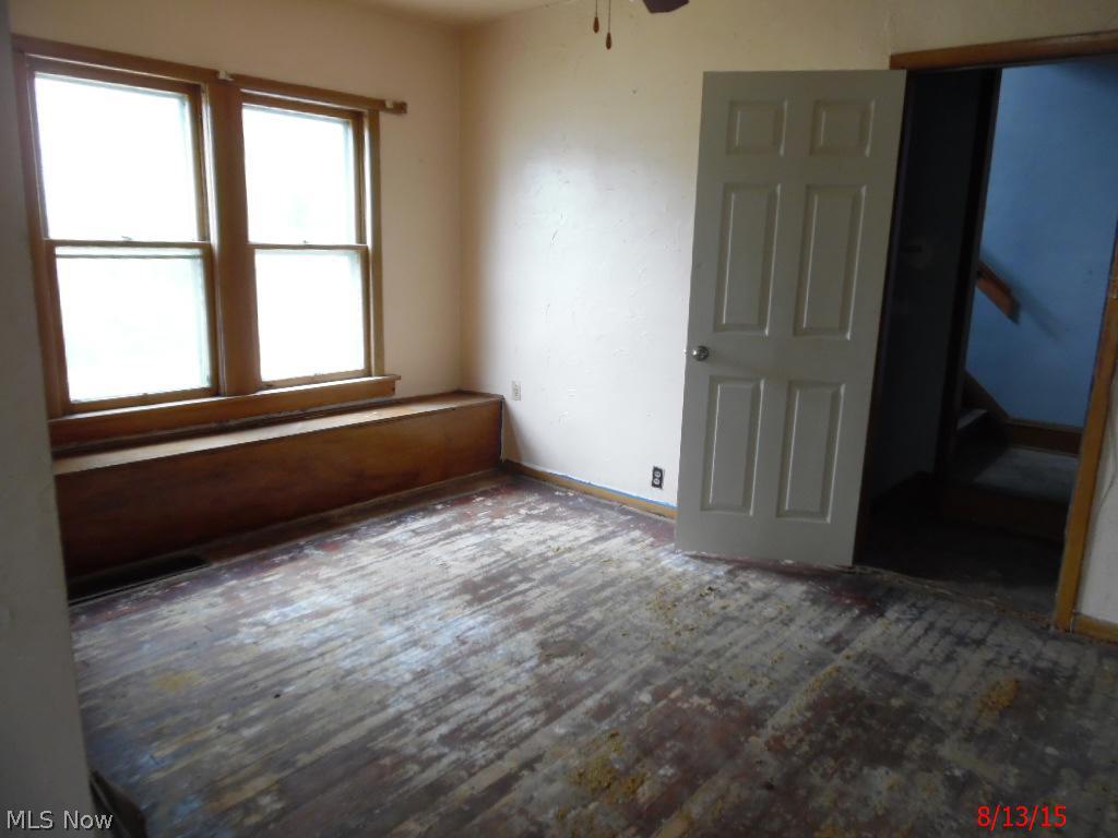 937 Alhambra Road Cleveland, OH 44110 - Photo 3 of 14