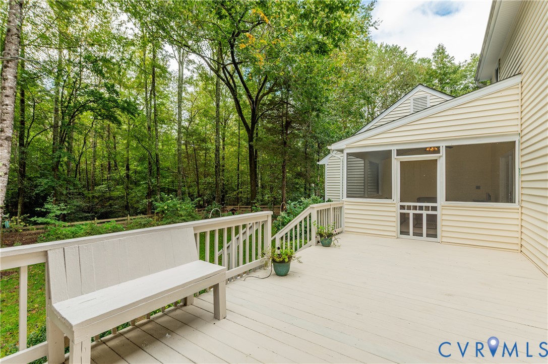 19229 Turkey Road Rockville, VA 23146 - Photo 38 of 44 a balcony with wooden floor and fence