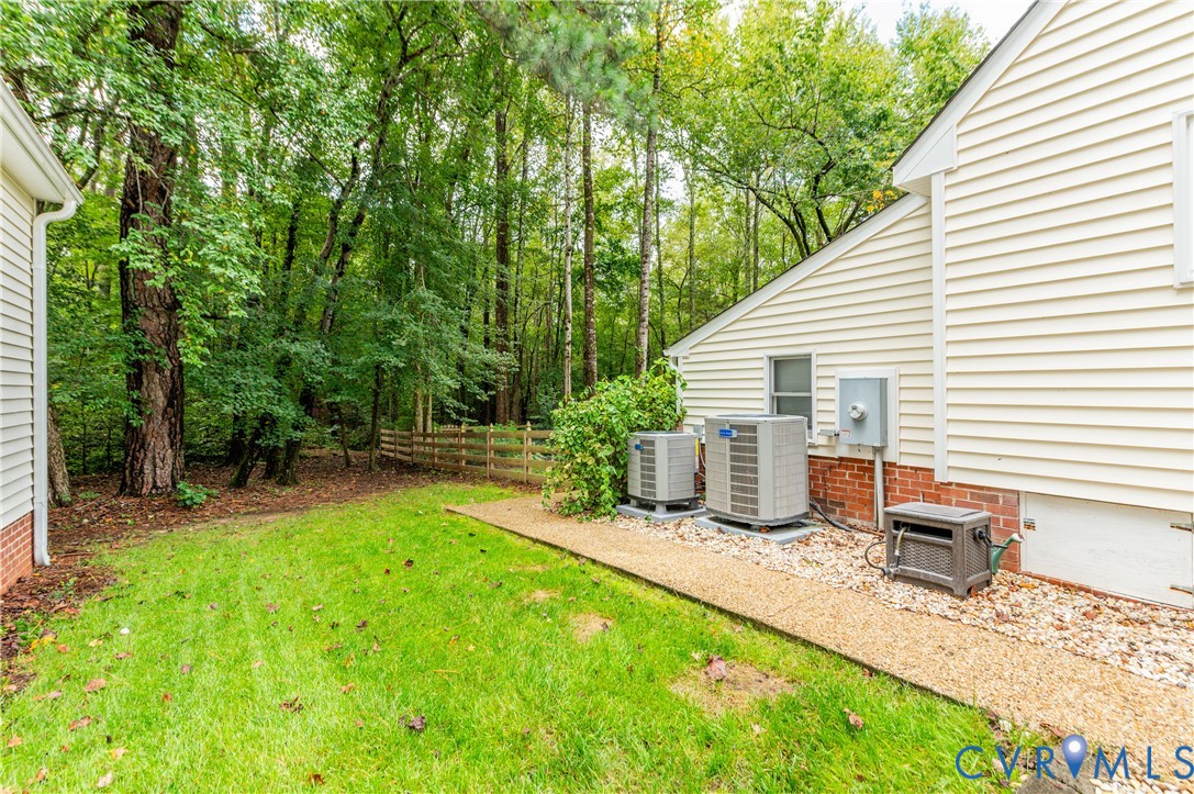 19229 Turkey Road Rockville, VA 23146 - Photo 41 of 44 a view of a backyard with a sitting area