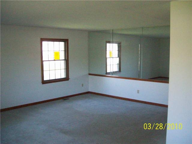 2033 Country Club Road Indianapolis, IN 46214 - Photo 2 of 12 Gallery Image 2