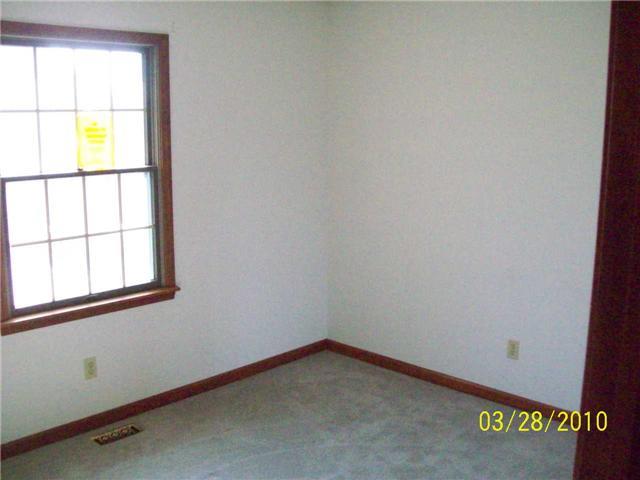 2033 Country Club Road Indianapolis, IN 46214 - Photo 7 of 12 Gallery Image 7