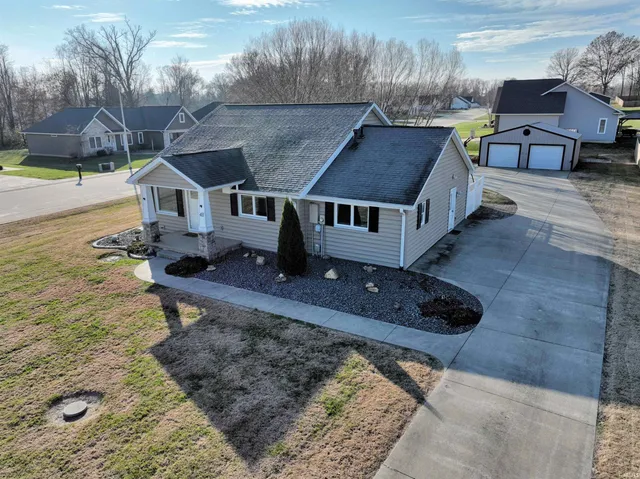 $275,000 | 411 South 100 East, Washington, IN 47501