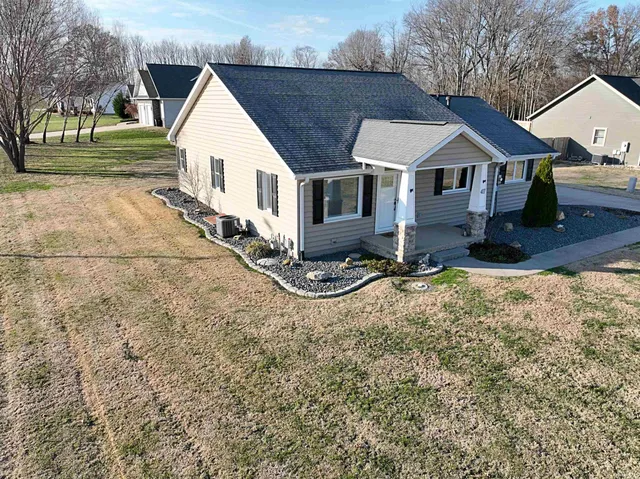 $275,000 | 411 South 100 East, Washington, IN 47501