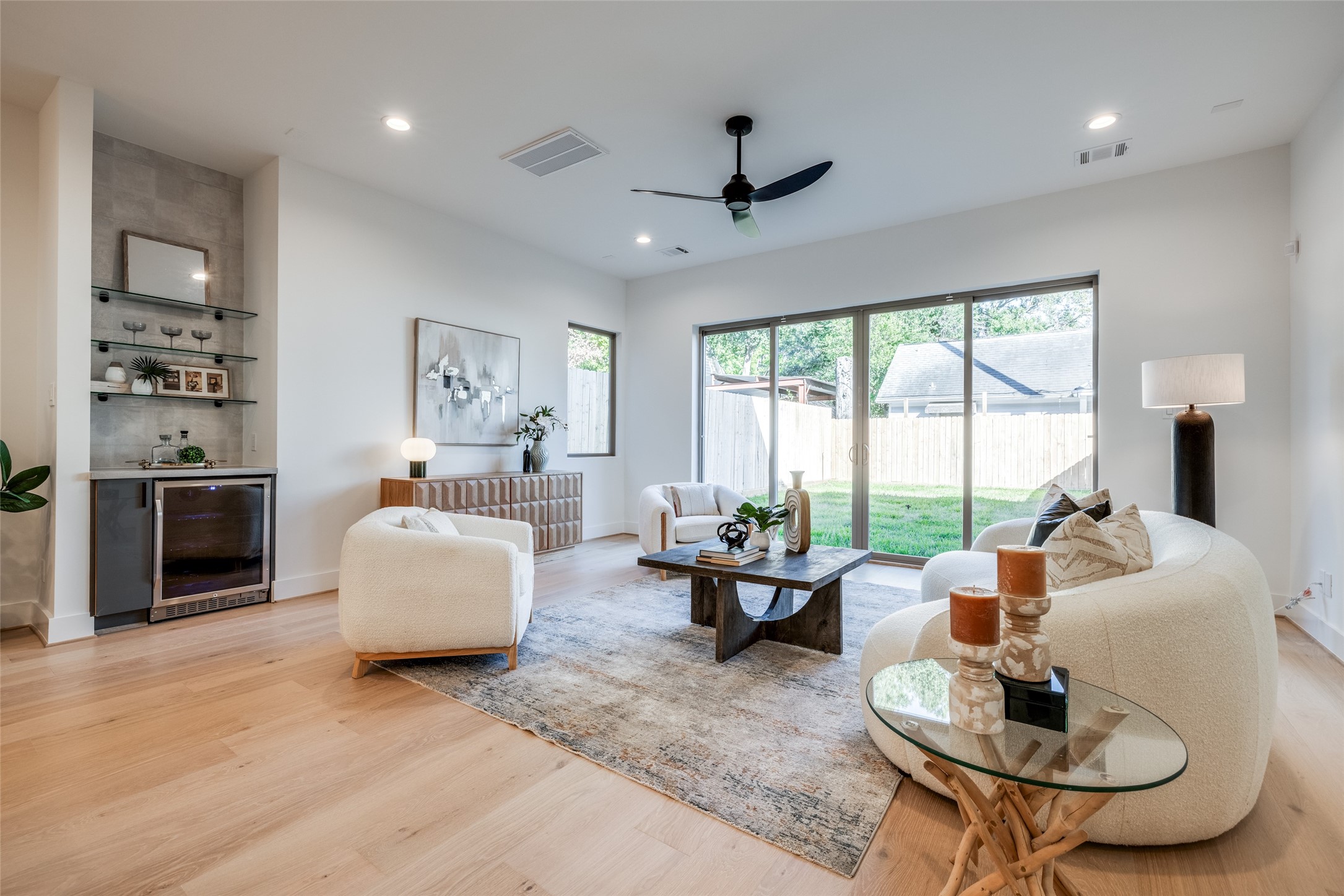 2412 Elmen Street Houston, TX 77019 - Photo 22 of 43 a living room with furniture and a large window