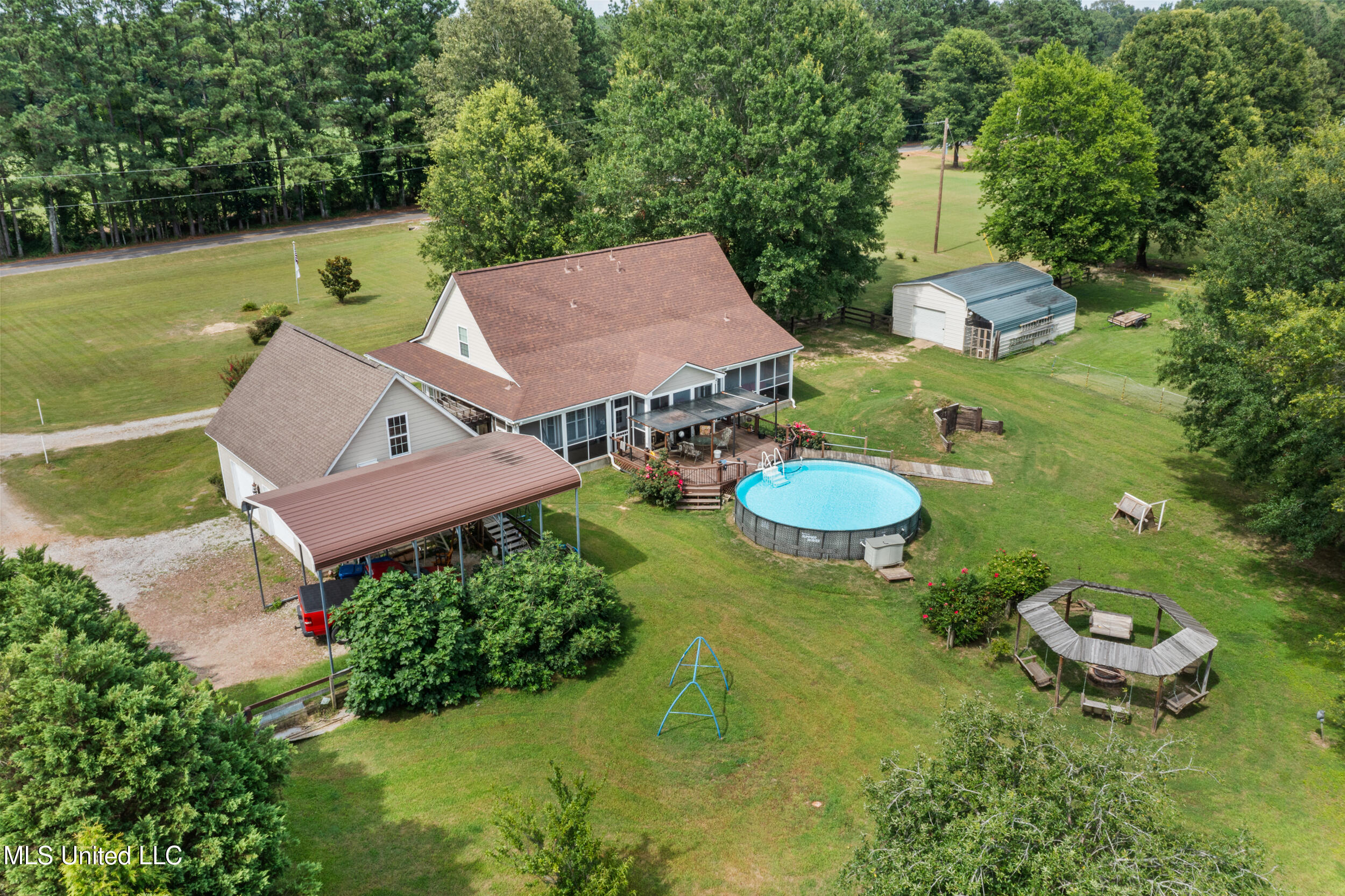 7623 Grass Pond Road Hernando, MS 38632 - Photo 11 of 35 7623 grass pond rd-exterior-07