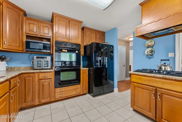 $474,900 | 7623 Grass Pond Road, Hernando, MS 38632