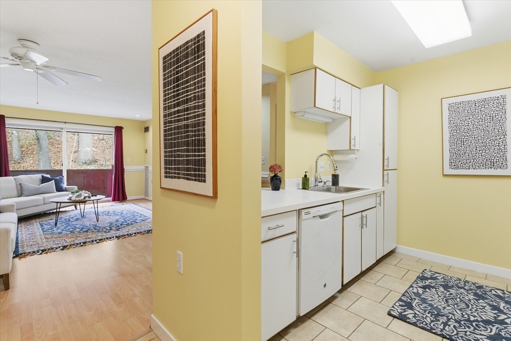 100 Rosemary Way, Unit 231 Needham, MA 02494 - Photo 8 of 38