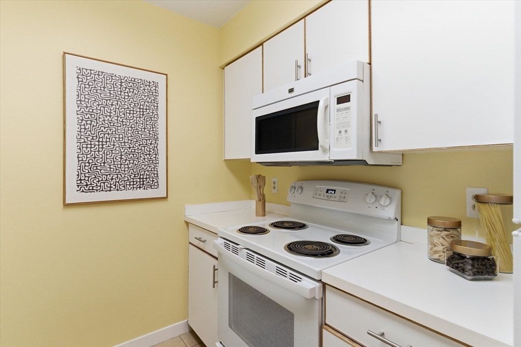 100 Rosemary Way, Unit 231 Needham, MA 02494 - Photo 10 of 38